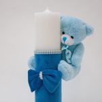 Lumanare botez invelita in catifea cu jucarie ursulet atasat - Bleu - 30x7 cm - imagine 3
