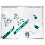 Trusou Botez 6 piese personalizat cu broderie - Cu drag de la Nasi - Ingeras - ALB - VERDE